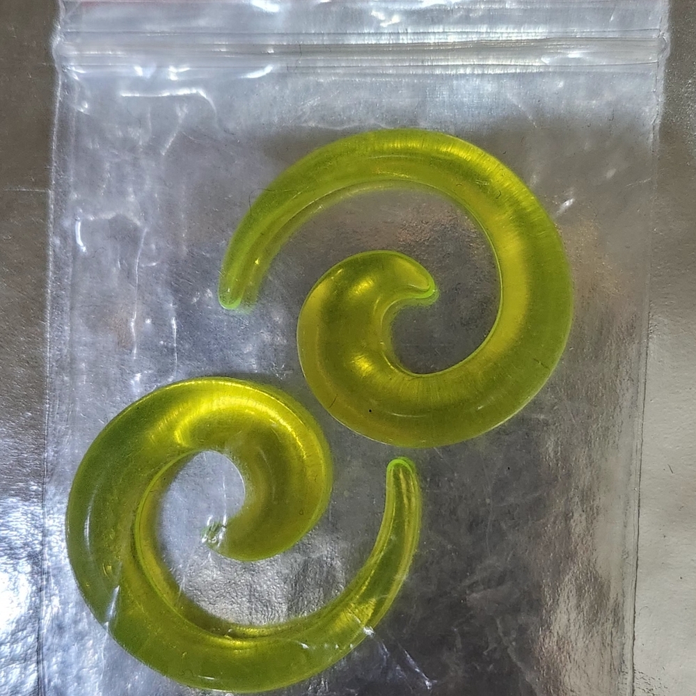 Size 00 Hangers for Stretched Ears